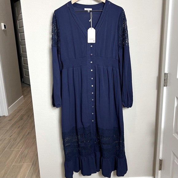 Jodifl Dress Navy Blue Crochet Eyelet Long Lace Maxi Los Angeles Large New - Picture 1 of 14